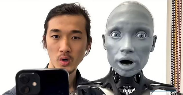 Khám Phá Ameca: Robot Hình Người Đột Phá Với Khả Năng Tương Tác Chân Thực