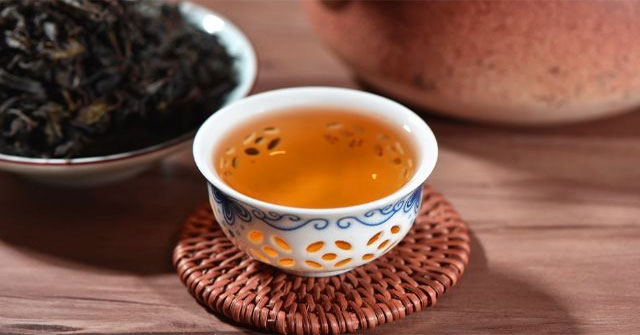 Khám Phá Trà Đại Hồng Bào – Từ Quốc Bảo Đến Tâm Điểm Giàu Sang