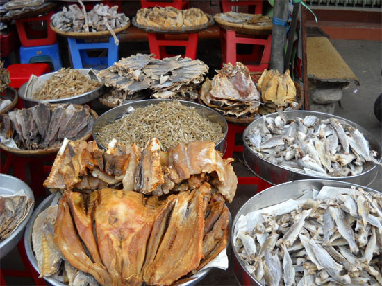 Cá khô có màu sắc và hương vị rõ ràng. Cá khô có màu sắc và hương vị rõ ràng.