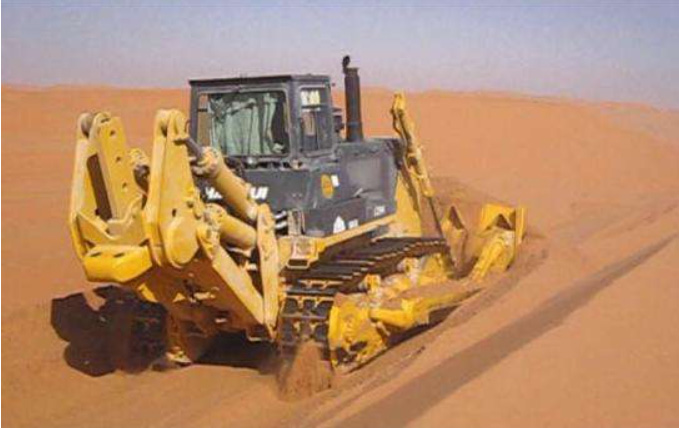 may-xuc Không thể dùng máy xúc để đo độ sâu của sa mạc Sahara.