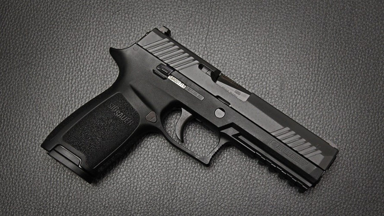 Súng SIG Sauer P226