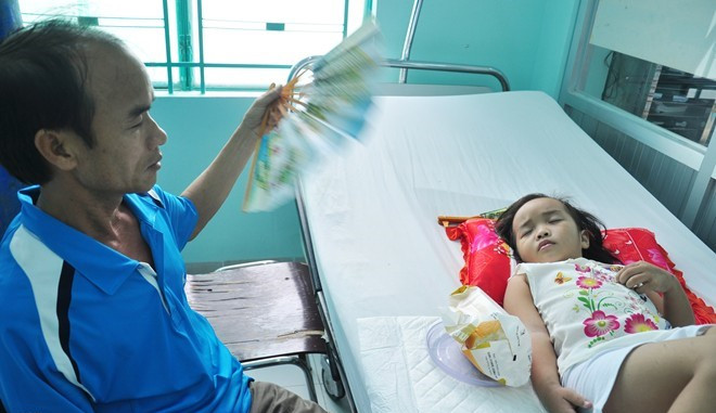 Bệnh nhân sốt xuất huyết điều trị tại Bệnh viện Nhiệt đới Khánh Hòa. Bệnh nhân sốt xuất huyết điều trị tại Bệnh viện Nhiệt đới Khánh Hòa.